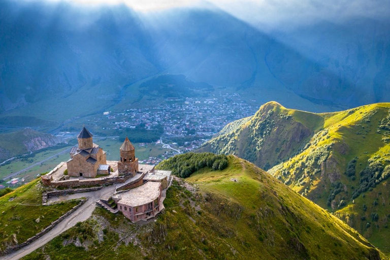 Tbilisi: Private Kazbegi Tour - Mineral Water & Travertines