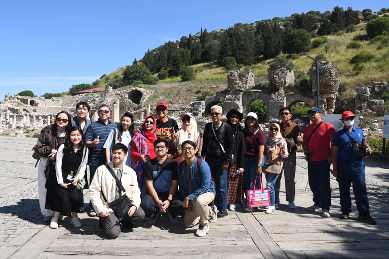 Kusadasi: Ephesus Private Tour with Turkish Bath Experience