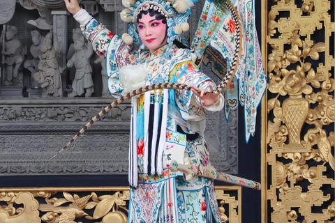 Guangzhou Heritage Private Tour: Cruise, Clan Temple & Opera