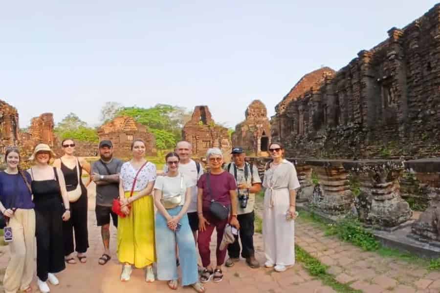 Hoi An: My Son Sanctuary & Bootstour mit Lokale Küche 5:30/8:00 Uhr. Foto: GetYourGuide Hoi An: My Son Sanctuary & Bootstour mit Lokale Küche 5:30/8:00 Uhr. Foto: GetYourGuide