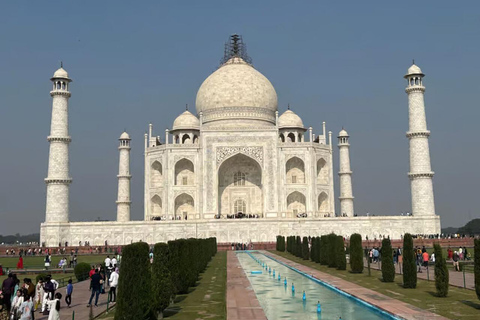 All-Inclusive Day Trip Taj Mahal Tour (from Delhi) From Delhi: Same Day Trip Agra ( Car + Guide)