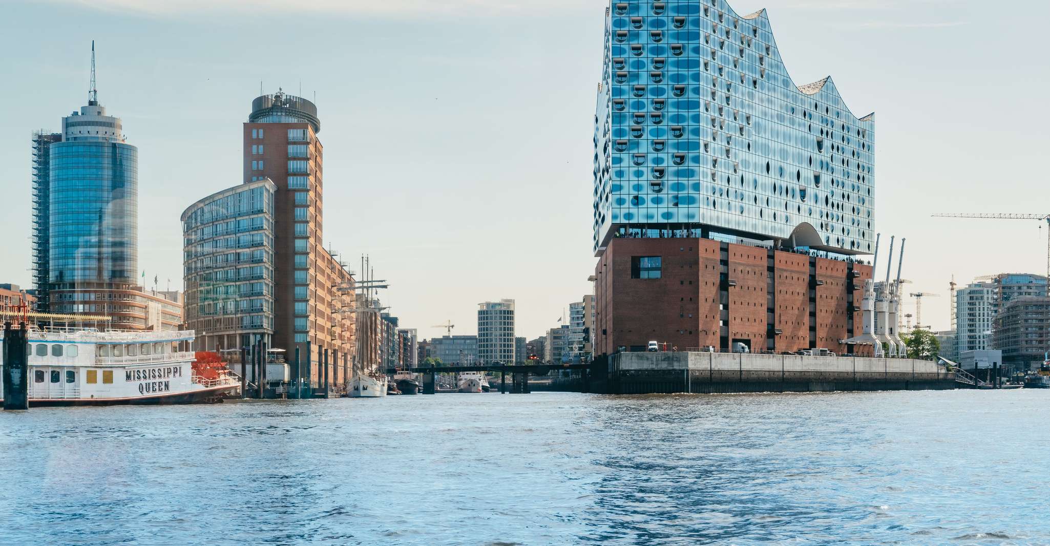 Hamburg, 1.5-Hour Harbor and Speicherstadt Day Cruise - Housity