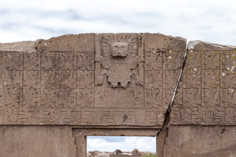 La Paz: Tiwanaku Ruins & Lake Titicaca Day Trip