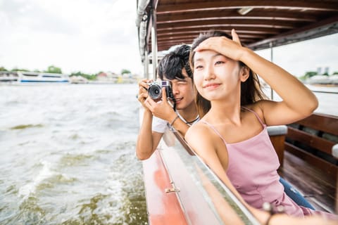 Cruises & boat tours