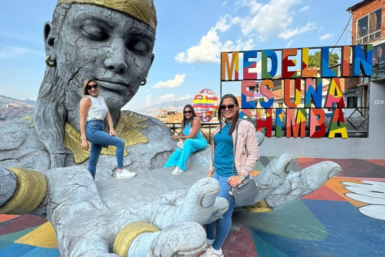 麦德林：13区/拉帕尔马观景台，从街头艺术到天空/私人麦德林；13区和涂鸦私人之旅，当地导游