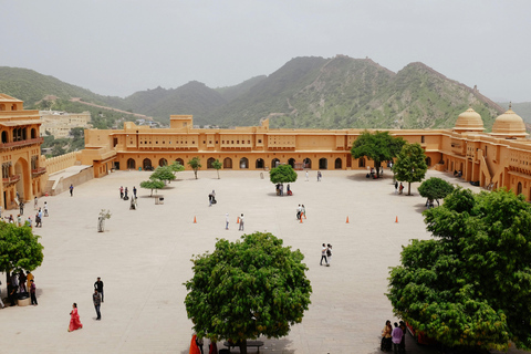 Jaipur: Amber Fort Guided Walking Tour Walking Tour with Guide & Entrance Ticket
