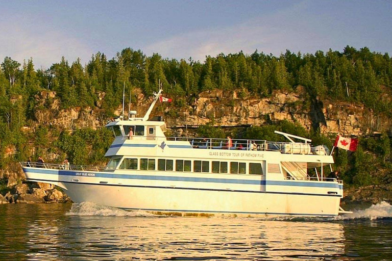 Toronto: Tobermory Day Trip from Toronto with Boat Cruise