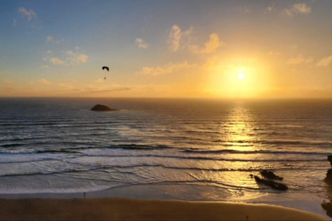 Oeste de Auckland: Puesta de sol con piscina termal y vista nocturna