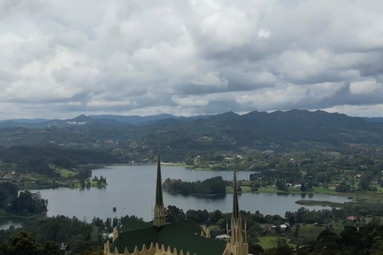 Medellín: Towns, Desserts & Viewpoints Day Tour