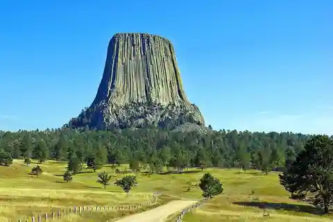 From Rapid City: Devils Tower National Monument Day Trip