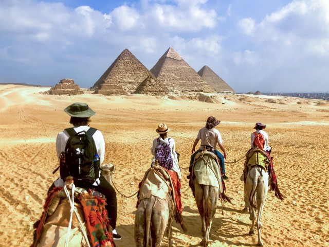 Visit From Hurghada Cairo and Giza Full-Day Highlights Tour in El Gouna