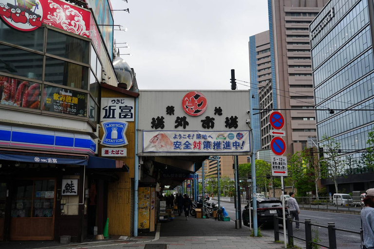 Tokyo: Tsukiji Fish Market Morning Tour with Local
