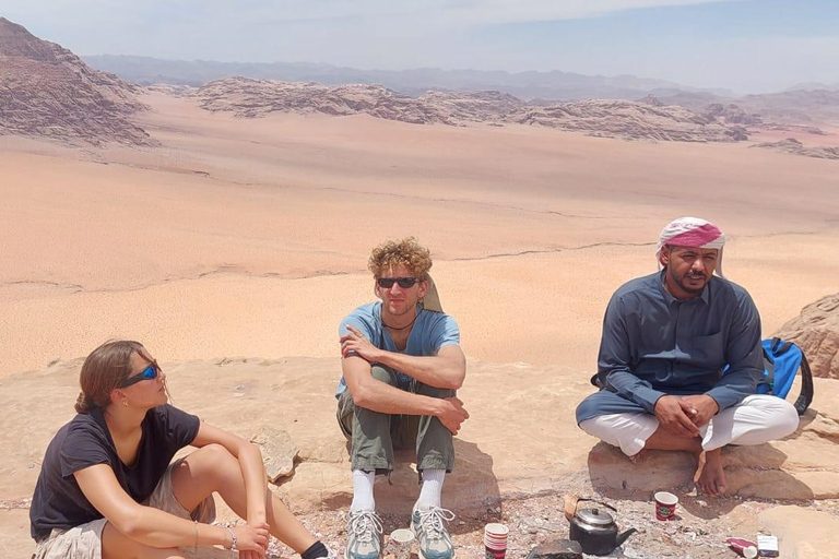 Wadi Rum View Camp: Full-Day Desert Jeep Tour With 3 Meals