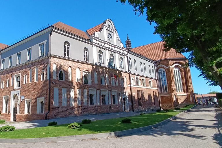 Kaunas Through Centuries: Old Town, War Museum & Ninth Fort