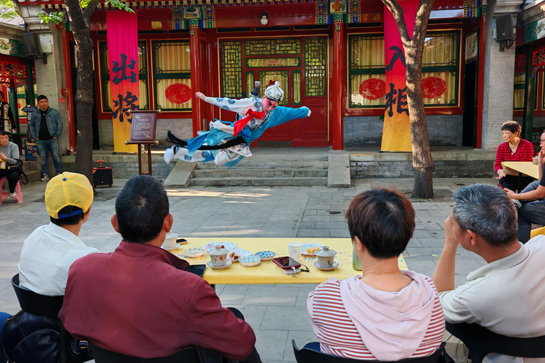 Lao Beijing Shichahai Hutong: Courtyard, Opera, Tea & Snacks Exclusive Private Shichahai Hutong Tour(Private tour)