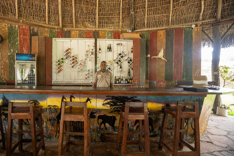 Depuis Zanzibar : Safari de nuit dans le Selous G.R. avec volssafari partagé