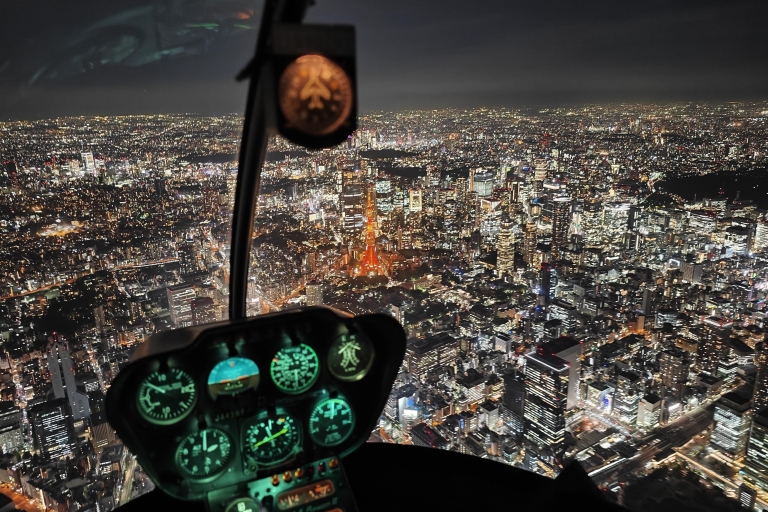 Tokio: Hubschrauber-Nachtflug