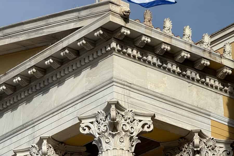 Rundgang durch Athen: Griechische Mythologie & versteckter Blick auf die Akropolis. Foto: GetYourGuide