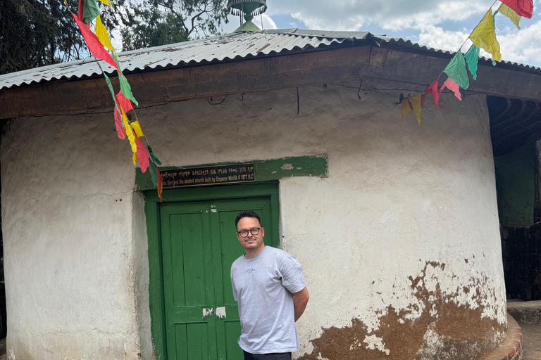 Addis Ababa: Entoto Mountain, Churches, and Palace Tour