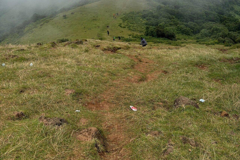 Nairobi: Ngong Hills Hike and Kite Flying Tour