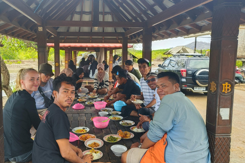 Bagek Kembar: Mangrove & Stingless Beekeeping Experience