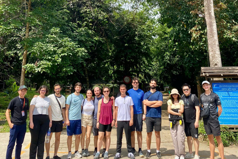 Phong Nha National Park: Paradise Cave Half-Day Tour Pickup in Hue and drop-off in Phong Nha