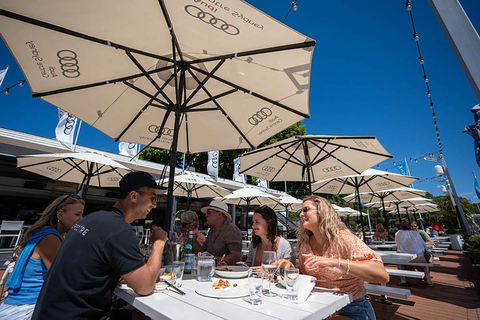 Sydney: Secrets Cruise with Lunch at Famous Yacht Club Sydney: Secret Beaches Harbor Cruise with Local Guide