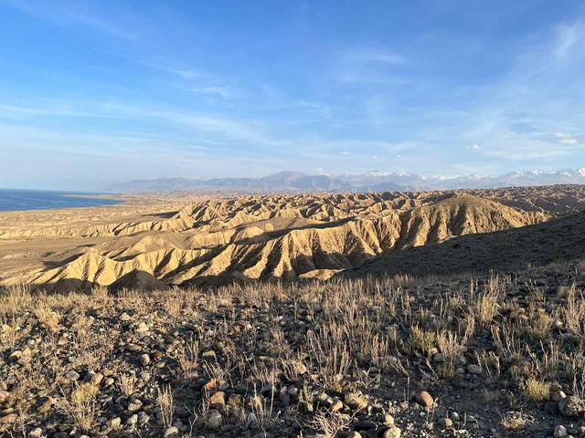 Bishkek: Ak-Sai Canyons & Issyk-Kul Lake private Day Trip