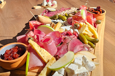 Tirana - Dua Vere – Albanian Wine Tasting Reserve Selection – with Barrel-Aged Raki (premium label)