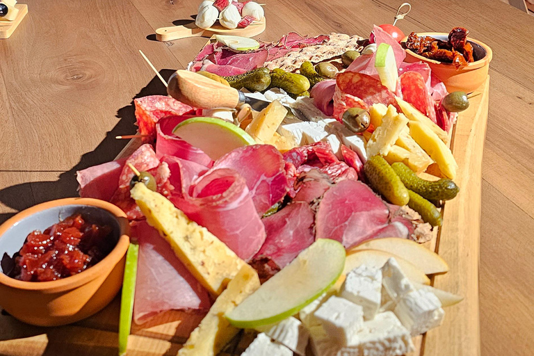 Tirana - Dua Vere – Albanian Wine Tasting Reserve Selection – with Barrel-Aged Raki (premium label)