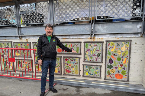 Pike Place Market: Meet the Market - Food and Fun Tour