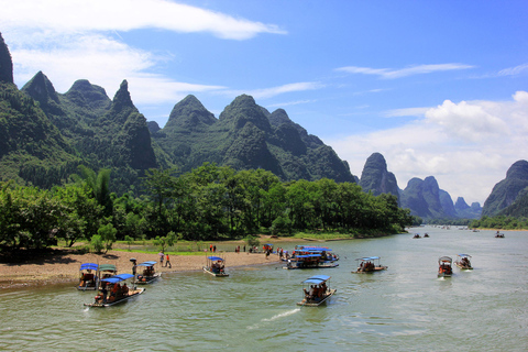 From Guilin/Yangshuo: Private Li River Cruise & Cycling Tour