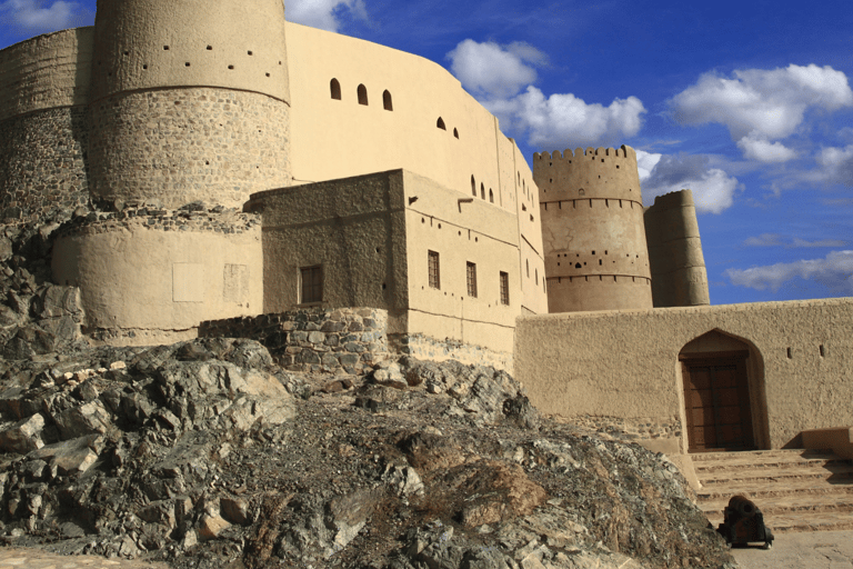 Goditi il tuo weekend: Tour di un giorno intero a Nizwa, Bahla e Hamra