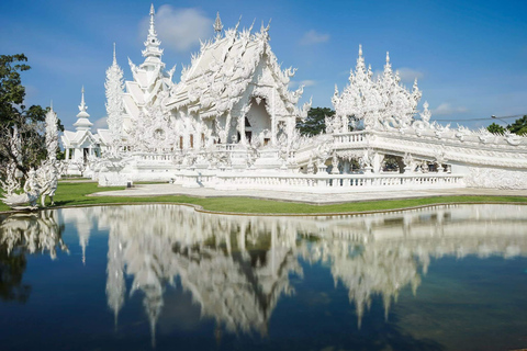 Chiang Mai: Long Neck Village en de iconische tempels van Chiang Rai