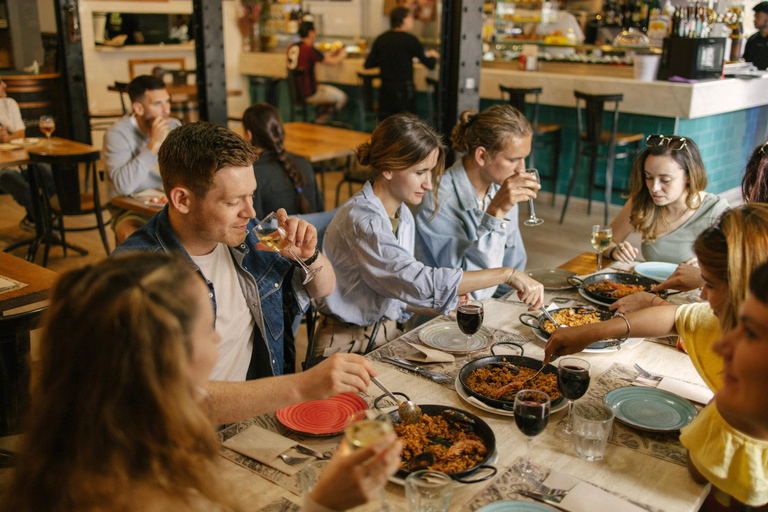 Madrid: Tour gastronómico a pie con bebida y guía local