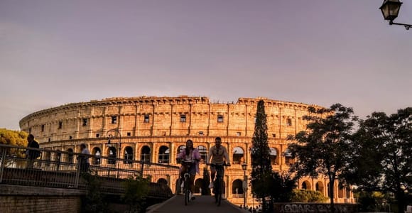Rome: Guided Bike Tour at Sunset among the Masterpieces of the Historic Center