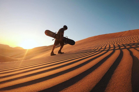 Safari nel deserto in transito privato con giro in cammello e mare internoSafari nel deserto condiviso