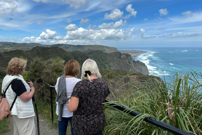 Piha &amp; Karekare - Out of Auckland Private TourPrivate Guided Tour in English