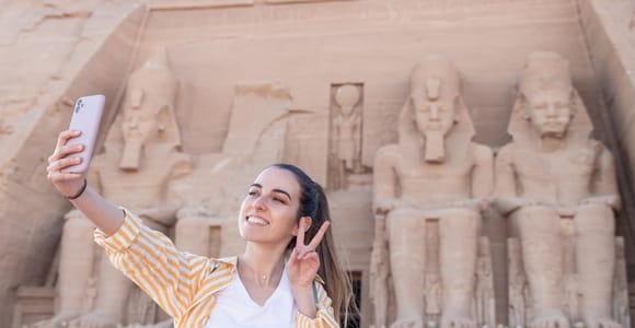 Ab Assuan: Abu-Simbel-Tagestour mit privatem Guide und Auto