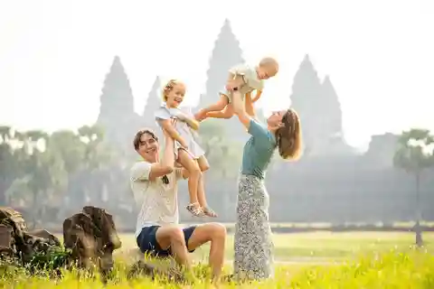 One-Day Small Circuit Tour: Angkor Wat, Bayon, Ta Prohm