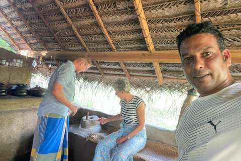 Kandy: Sri Lankan Roti Cooking Class & Tasting Experience