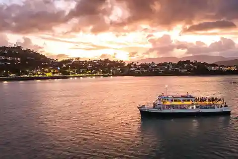 Club Nautica-Airlie Beach - Boat Party- Live DJ