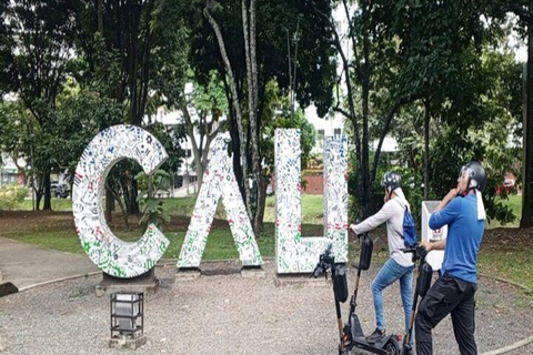 Cali: Guided Scooter Tour with Local Food and Landmarks
