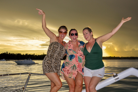 Private Punta Cana Sunset Cruise Champagne, BBQ with Lobster