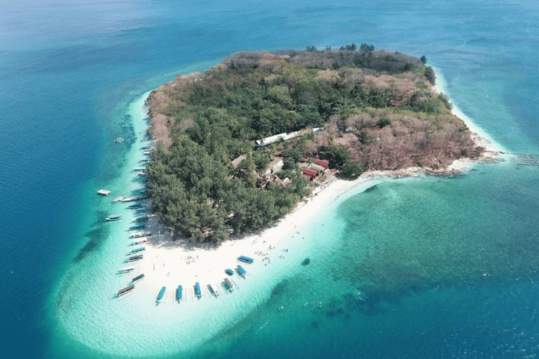 Lombok: Romantic Island Escape—Gili Nanggu, Sudak & Kedis Start From : Tetebatu,Bangsal Port,Teluk Nara Port