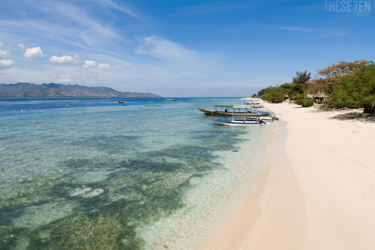 Ab Bali: 2-tägige Tour zu den Gili-Inseln & Strand-RessortAb Bali: 2-tägige Tour zu den Gili-Inseln & Strand-Bungalow