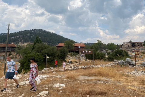 Side: Altınbeşik Cave & Ormana Button Houses with Lunch