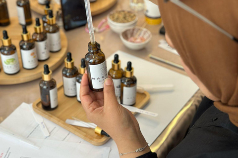 Stare Miasto w Antalyi: warsztaty perfumiarskie w Antalyi z ponad 90 esencjami