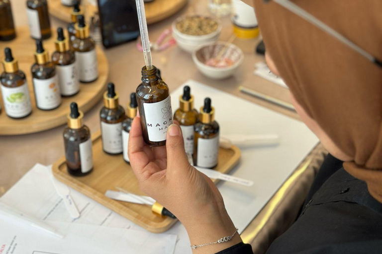Stare Miasto w Antalyi: warsztaty perfumiarskie w Antalyi z ponad 90 esencjami