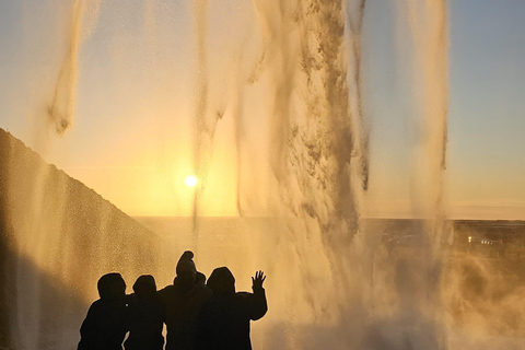 Private Tagestour an der Südküste mit GletscherwanderungPrivate Tagestour an die Südküste mit Gletscherwanderung